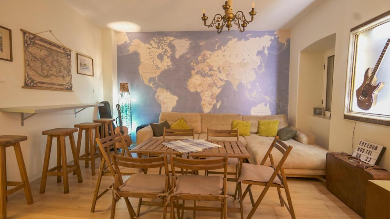 Freedom Hostel Будва Екстер'єр фото