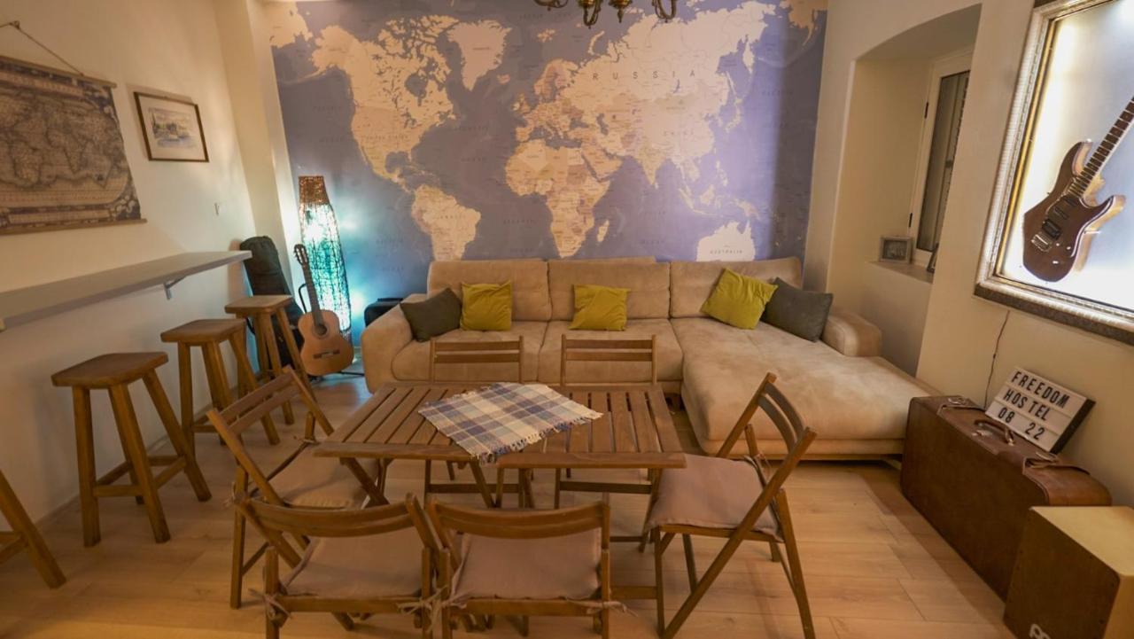 Freedom Hostel Будва Екстер'єр фото