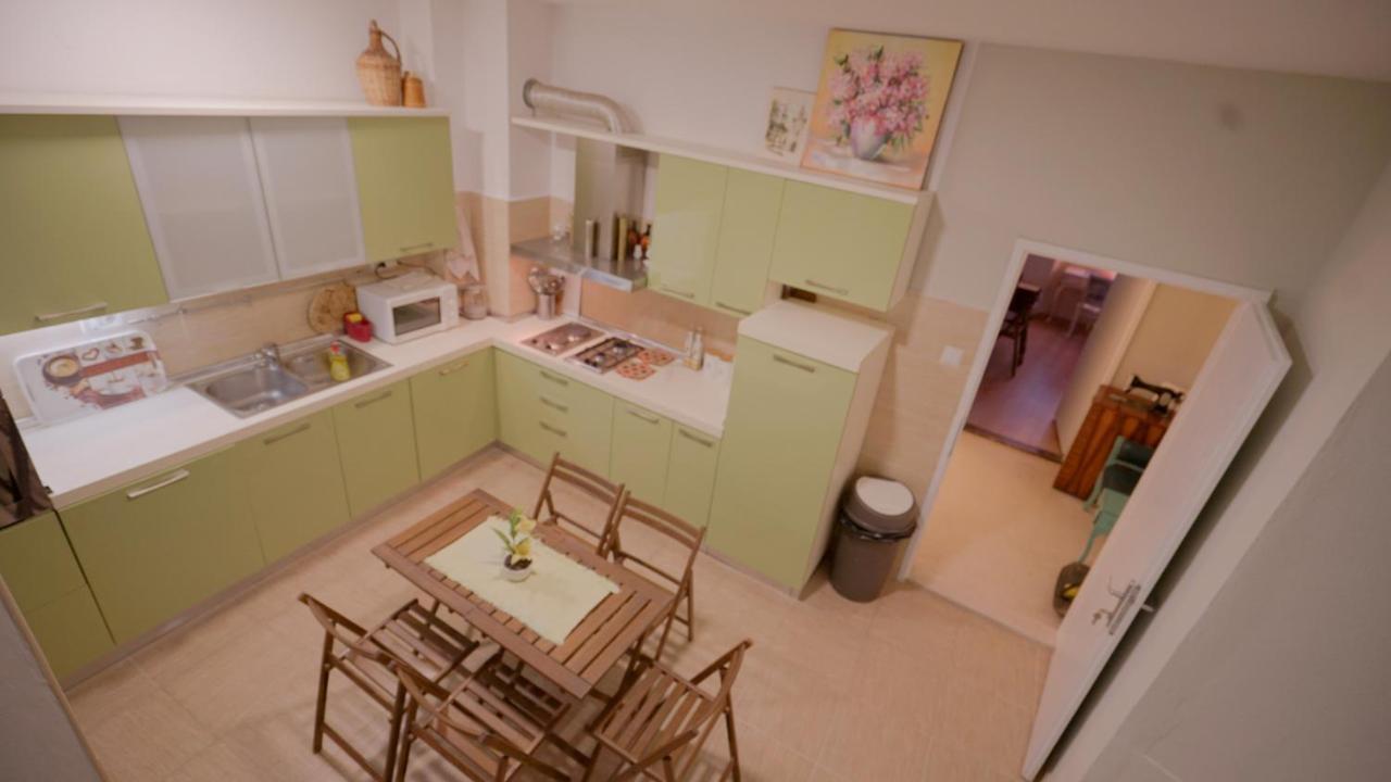 Freedom Hostel Будва Екстер'єр фото